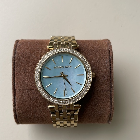 MICHAEL KORS watch - Picture 2 of 3